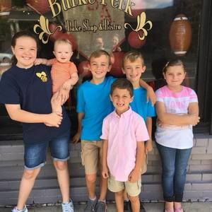 Meet your Posher, Amanda